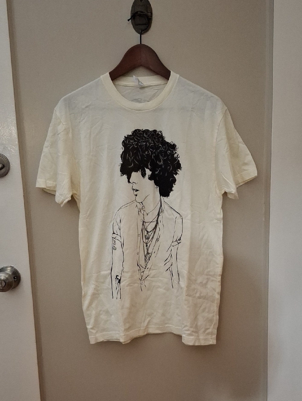 Next Level Apparel Cream Short-Sleeve Tee with Black Line Portrait_1
